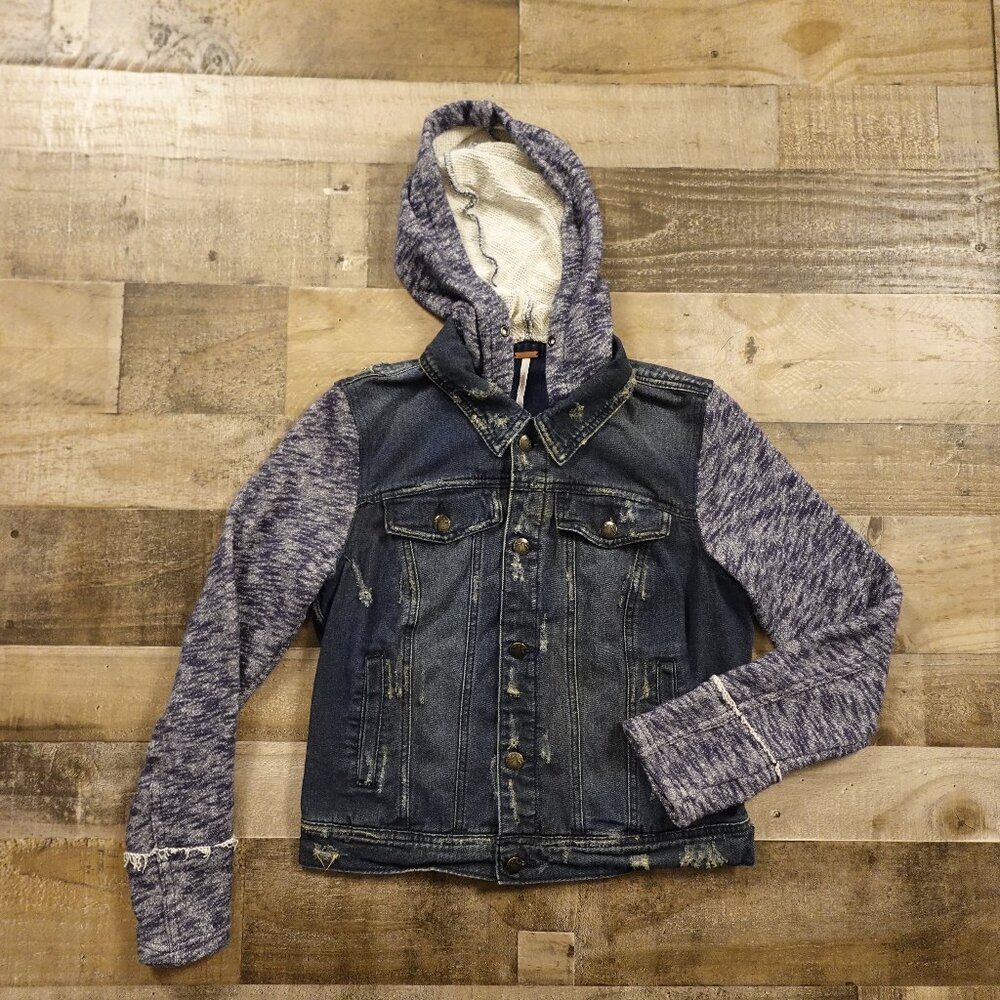 Free People Denim Knit‎ Sleeve Hoodie Jacket Women’s Medium Blue Distressed Boho